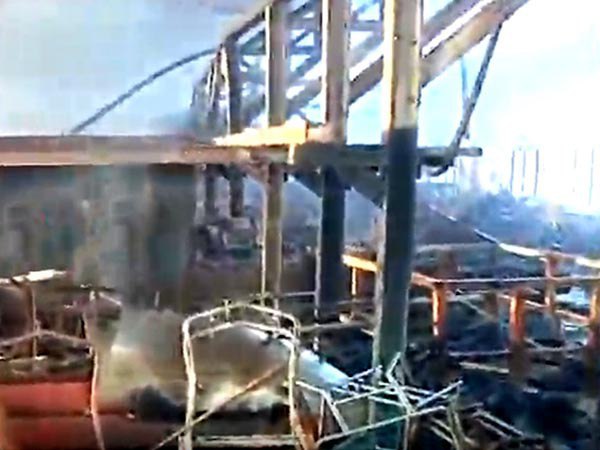 আগুন লাগার ২৪ ঘন্টা পরেও খোঁজ নেই ৫ কর্মীর! ঘটনাস্থলে সাহায্যের ঘোষণায় অর্থমন্ত্রী আগুন লাগার ২৪ ঘন্টা পরেও খোঁজ নেই ৫ কর্মীর! ঘটনাস্থলে সাহায্যের ঘোষণায় অর্থমন্ত্রী