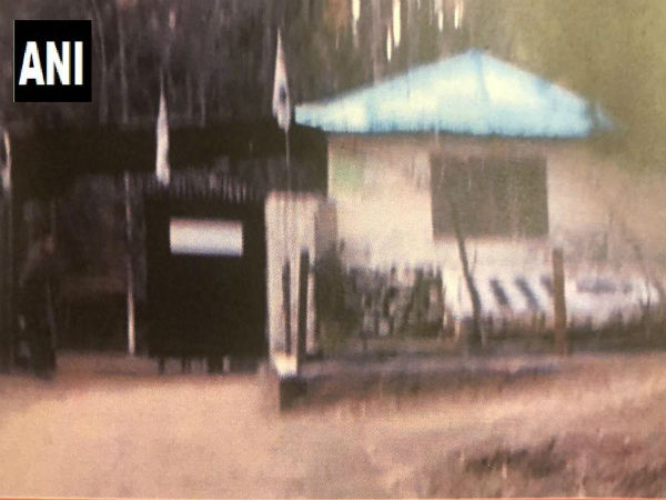পাকিস্তানে জঙ্গিদের স্বর্গরাজ্যে সন্ত্রাসবাদের এই ‘আঁতুড়ঘর’ই ধ্বংস হয় বায়ুসেনার দাপটে পাকিস্তানে জঙ্গিদের স্বর্গরাজ্যে সন্ত্রাসবাদের এই ‘আঁতুড়ঘর’ই ধ্বংস হয় বায়ুসেনার দাপটে