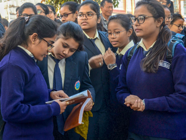 আবারও মাধ্যমিকের প্রশ্ন ফাঁস, সোশ্যাল মিডিয়ায় ছড়িয়ে পড়া প্রশ্নে চাঞ্চল্য রাজ্যজুড়েআবারও মাধ্যমিকের প্রশ্ন ফাঁস, সোশ্যাল মিডিয়ায় ছড়িয়ে পড়া প্রশ্নে চাঞ্চল্য রাজ্যজুড়ে আবারও মাধ্যমিকের প্রশ্ন ফাঁস, সোশ্যাল মিডিয়ায় ছড়িয়ে পড়া প্রশ্নে চাঞ্চল্য রাজ্যজুড়েআবারও মাধ্যমিকের প্রশ্ন ফাঁস, সোশ্যাল মিডিয়ায় ছড়িয়ে পড়া প্রশ্নে চাঞ্চল্য রাজ্যজুড়ে