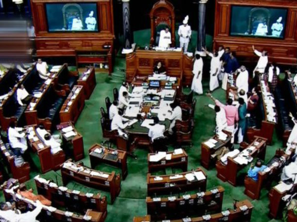 রাফালে নিয়ে বারবার উত্তাল সংসদ, জেপিসির দাবিতে চূড়ান্ত বিক্ষোভ রাফালে নিয়ে বারবার উত্তাল সংসদ, জেপিসির দাবিতে চূড়ান্ত বিক্ষোভ