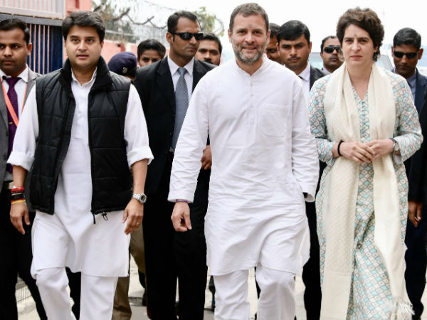 আদর্শের যুদ্ধে পিছোবে না কংগ্রেস, খেলবে একদম ফ্রন্ট-ফুট-এ, লখনউ-এ বার্তা রাহুল গান্ধীর আদর্শের যুদ্ধে পিছোবে না কংগ্রেস, খেলবে একদম ফ্রন্ট-ফুট-এ, লখনউ-এ বার্তা রাহুল গান্ধীর