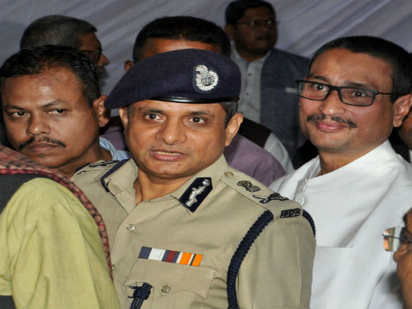 রাজীব জেরায় দিন-ক্ষণ চূড়ান্ত সিবিআই-এর রাজীব জেরায় দিন-ক্ষণ চূড়ান্ত সিবিআই-এর