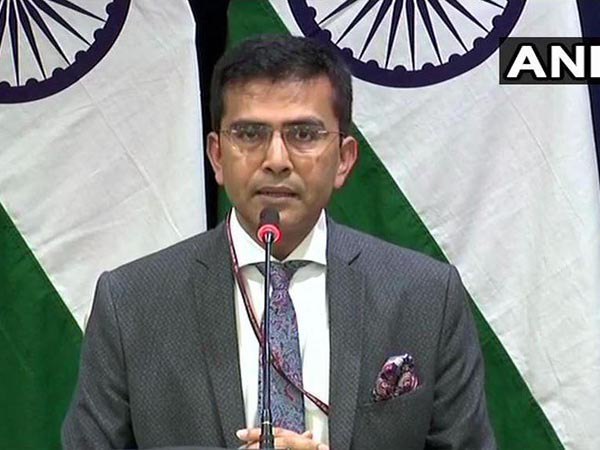 বায়ুসেনা পাইলট নিখোঁজ মানলেও তিনি পাকিস্তানে বন্দি তা এখনই মানছে না ভারত বায়ুসেনা পাইলট নিখোঁজ মানলেও তিনি পাকিস্তানে বন্দি তা এখনই মানছে না ভারত