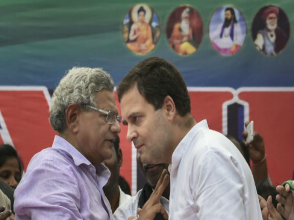 একদিকে পলিটব্যুরো অন্যদিকে রাহুল গান্ধীর বৈঠক