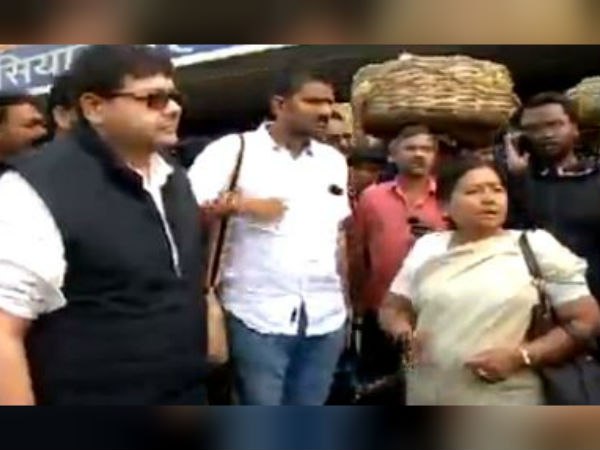 যাত্রীদের অভিযোগ