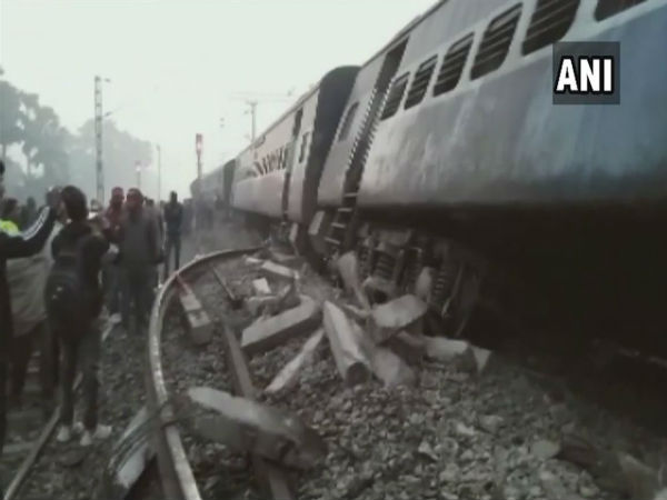 ভোররাতে বিহারে ট্রেন দুর্ঘটনা ভোররাতে বিহারে ট্রেন দুর্ঘটনা