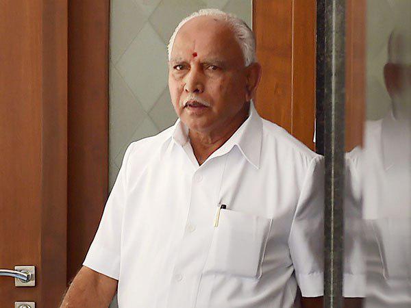 কর্ণাটকে কংগ্রেস বিধায়ক অপহরণ ঘিরে তুলকালাম,কাঠগড়ায় প্রাক্তন মুখ্যমন্ত্রী কর্ণাটকে কংগ্রেস বিধায়ক অপহরণ ঘিরে তুলকালাম,কাঠগড়ায় প্রাক্তন মুখ্যমন্ত্রী