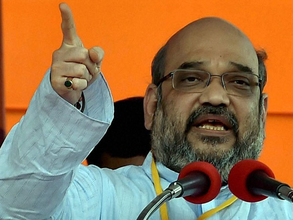 গান্ধীনগরে অমিত শাহের মনোনয়ন পেশ! রোড শো-তে যোগ দিতে হাজির বিজেপি-এনডিএ-র অনেকেই গান্ধীনগরে অমিত শাহের মনোনয়ন পেশ! রোড শো-তে যোগ দিতে হাজির বিজেপি-এনডিএ-র অনেকেই