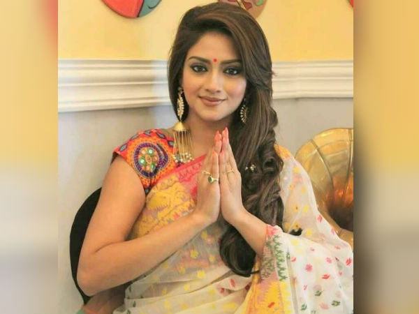 মন্দির, মসজিদ দুটোই বাছলাম