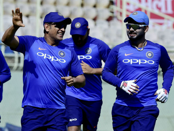 ছাত্রের সমালোচনা, পাল্টা একহাত নিলেন পন্থের কোচ ছাত্রের সমালোচনা, পাল্টা একহাত নিলেন পন্থের কোচ