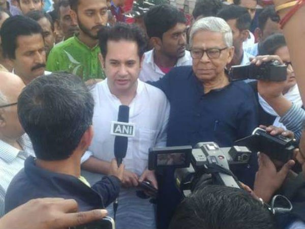 ত্রিপুরা বিজেপিতে ভাঙন! ঘরে ফিরলেন কংগ্রেস নেতা ত্রিপুরা বিজেপিতে ভাঙন! ঘরে ফিরলেন কংগ্রেস নেতা
