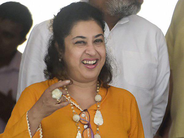 শতাব্দী রায়