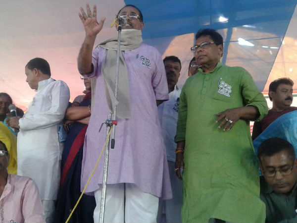 ‘নির্বাচন কমিশনই তৃণমূলকে ৪২টি আসনে জেতার রাস্তা দেখিয়েছে’ ‘নির্বাচন কমিশনই তৃণমূলকে ৪২টি আসনে জেতার রাস্তা দেখিয়েছে’