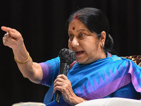 বাদ রইল পাকিস্তান, ইসলামিক কনক্লেভে সন্ত্রাসবাদ ইস্যুতে সরব হবেন ভারতের সুষমা বাদ রইল পাকিস্তান, ইসলামিক কনক্লেভে সন্ত্রাসবাদ ইস্যুতে সরব হবেন ভারতের সুষমা