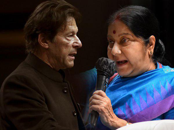 পাকিস্তানের যুদ্ধবিমান হামলা নিয়ে সুষমা