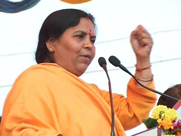 আদবানীই একমাত্র ধোঁয়াশা কাটাতে পারবেন, গান্ধীনগরের প্রার্থীপদ নিয়ে কোন ইঙ্গিত উমা ভারতীর আদবানীই একমাত্র ধোঁয়াশা কাটাতে পারবেন, গান্ধীনগরের প্রার্থীপদ নিয়ে কোন ইঙ্গিত উমা ভারতীর