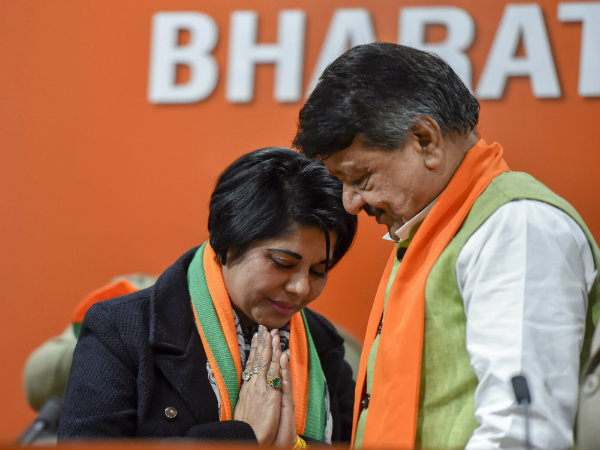 তাঁর সব পদক্ষেপ নবান্নের নির্দেশে! দিলীপ ঘোষের সঙ্গে বৈঠকে আর যা সাফাই ভারতী ঘোষের তাঁর সব পদক্ষেপ নবান্নের নির্দেশে! দিলীপ ঘোষের সঙ্গে বৈঠকে আর যা সাফাই ভারতী ঘোষের