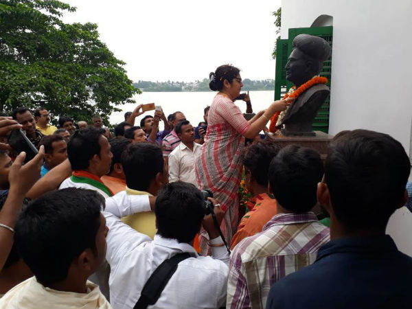 বিজেপি কেন্দ্রে আর হুগলিতে লকেট চট্টোপাধ্যায় জয়ী হলে, হুগলির মানুষ কোন কোন দিকের উন্নয়ন আশা করতে পারে?