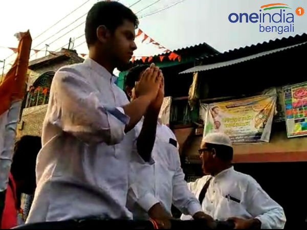 ছেলে প্রিয়দীপকে নিয়ে মিছিলে দীপা, রায়গঞ্জে রবিবাসরীয় প্রচার ভাসল প্রিয়-আবেগে ছেলে প্রিয়দীপকে নিয়ে মিছিলে দীপা, রায়গঞ্জে রবিবাসরীয় প্রচার ভাসল প্রিয়-আবেগে
