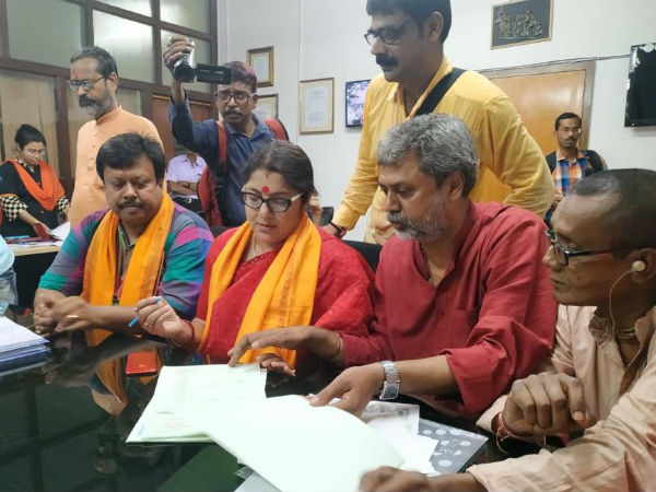 হুগলিতে তো আপনি থাকছেন, প্রচার চালাচ্ছেন, কী মনে হচ্ছে, এখানের কোন বিষয়গুলিকে 'পরিবর্তন' করা খুবই জরুরি?