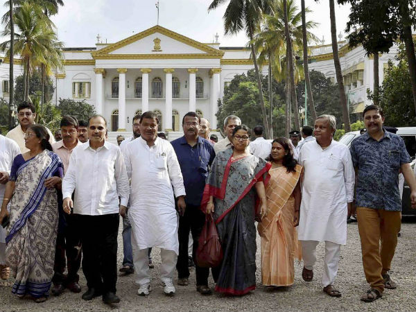 কবে ঘি খেয়েছিলাম, সেই নস্টালজিয়ায় এখনও বিভোর কংগ্রেস