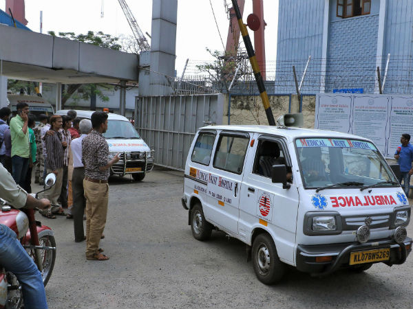 লোকসভা নির্বাচন : কেরলে অসুস্থ হয়ে ৬ ভোটারের মৃত্যু লোকসভা নির্বাচন : কেরলে অসুস্থ হয়ে ৬ ভোটারের মৃত্যু