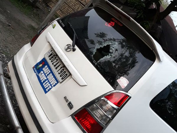 জলপাইগুড়িতে রূপার গাড়িতে হামলা