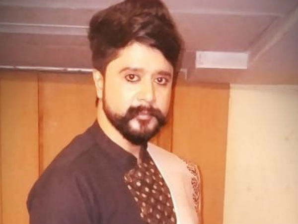 হাত মিলিয়েছি মাত্র