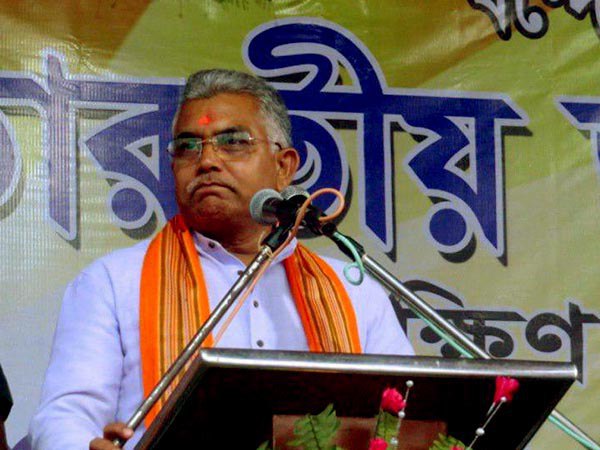 বিরোধী প্রার্থীর সমালোচনা