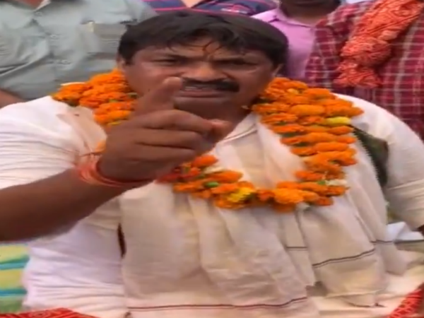 গুড্ডু পণ্ডিত কে?