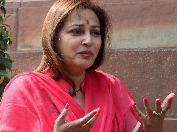 ক্ষোভ উগড়ে দেন জয়া