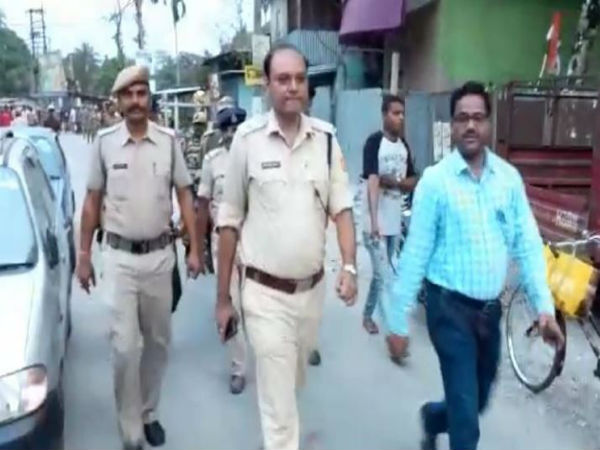 আস্থা ফেরাতে কেন্দ্রীয় বাহিনী! টহল জলপাইগুড়ির বিভিন্ন জায়গায় আস্থা ফেরাতে কেন্দ্রীয় বাহিনী! টহল জলপাইগুড়ির বিভিন্ন জায়গায়