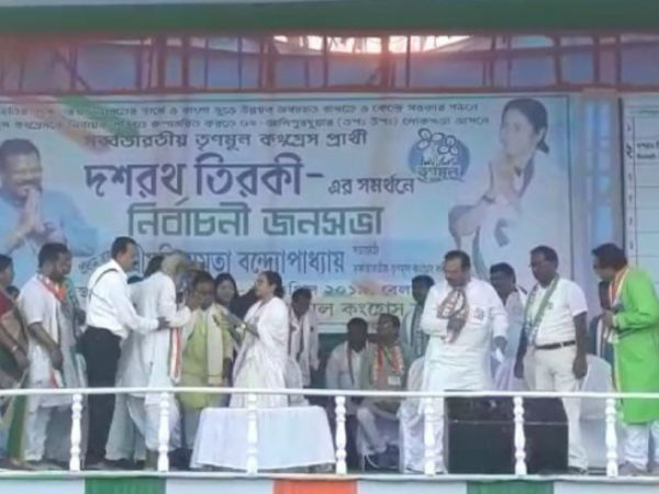বিজেপি কতগুলি আসন পাবে বাংলায়, জানালেন মমতা বিজেপি কতগুলি আসন পাবে বাংলায়, জানালেন মমতা