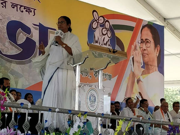 'মোদীবাবু ফিরলে রেহাই নেই'