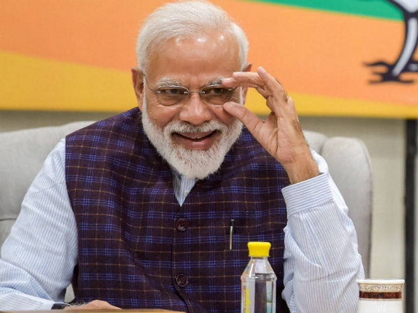 ক্যামেরার সামনে আসার আগে মোদীর প্রস্তুতি কী ভাবে, জানালেন বিরোধী নেতা ক্যামেরার সামনে আসার আগে মোদীর প্রস্তুতি কী ভাবে, জানালেন বিরোধী নেতা