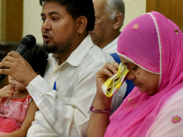গুজরাত দাঙ্গায় গণধর্ষিতা বিলকিস বানোকে ৫০ লক্ষ টাকা ক্ষতিপূরণের নির্দেশ সুপ্রিম কোর্টের গুজরাত দাঙ্গায় গণধর্ষিতা বিলকিস বানোকে ৫০ লক্ষ টাকা ক্ষতিপূরণের নির্দেশ সুপ্রিম কোর্টের