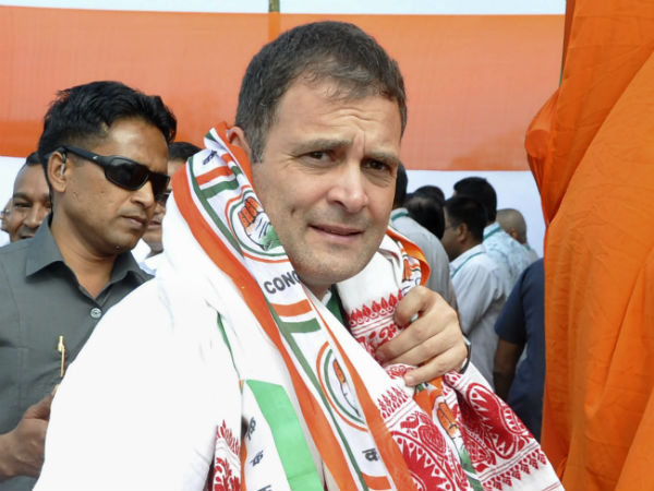 ওয়েনাডে রাহুল গান্ধী পেশ করলেন মনোনয়ন, বামঘাঁটি কেরল-ভূমে প্রিয়ঙ্কার সঙ্গে মেগা রোড শো ওয়েনাডে রাহুল গান্ধী পেশ করলেন মনোনয়ন, বামঘাঁটি কেরল-ভূমে প্রিয়ঙ্কার সঙ্গে মেগা রোড শো
