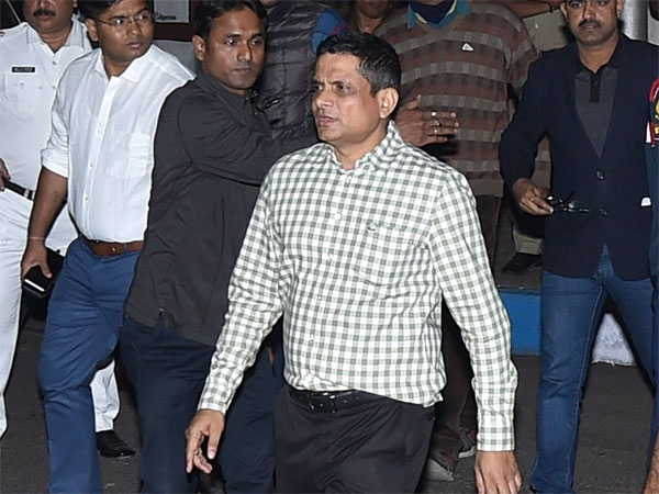 সিটের প্রধান ছিলেন রাজীব কুমার