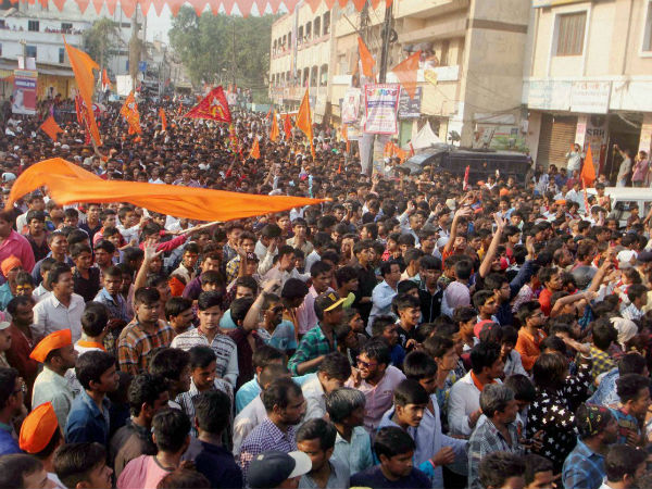 দ্বিতীয় দফা ভোটের আগে রামনবমীতে রাজ্যে বিশ্বহিন্দু পরিষদের বড়সড় পরিকল্পনা! দঃবঙ্গ কী দেখতে চলেছে দ্বিতীয় দফা ভোটের আগে রামনবমীতে রাজ্যে বিশ্বহিন্দু পরিষদের বড়সড় পরিকল্পনা! দঃবঙ্গ কী দেখতে চলেছে
