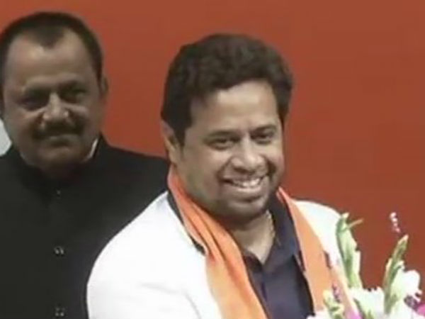 মনোনয়ন জমা দেন সৌমিত্র