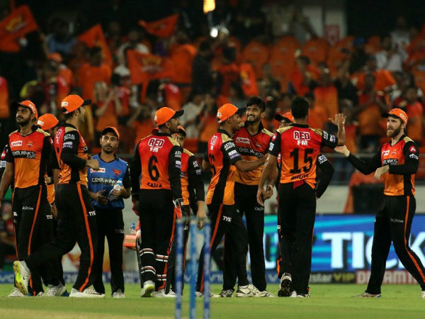 পাঞ্জাবকে ৪৫ রানে হারিয়ে প্লে অফের দৌড়ে এগিয়ে গেল হায়দরাবাদ পাঞ্জাবকে ৪৫ রানে হারিয়ে প্লে অফের দৌড়ে এগিয়ে গেল হায়দরাবাদ