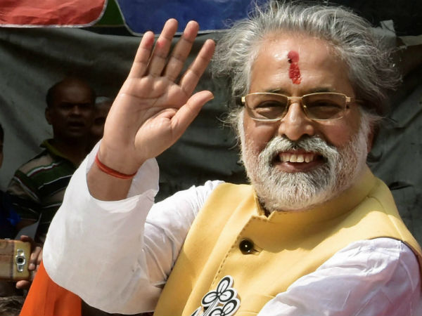 ২০১৯ লোকসভা ভোটে কোন ২ টি লক্ষ্য নিয়ে এগোচ্ছে তৃণমূল! কী বললেন সুদীপ ২০১৯ লোকসভা ভোটে কোন ২ টি লক্ষ্য নিয়ে এগোচ্ছে তৃণমূল! কী বললেন সুদীপ