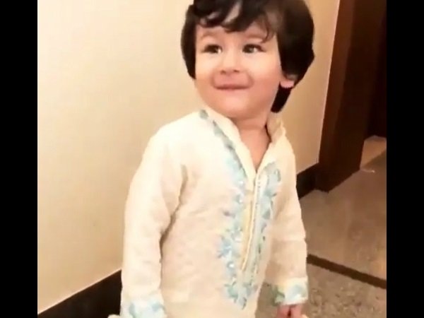 বলিউড ফিল্মে অভিনয়ে আসছে তৈমুর! ছবিতে নায়িকা কে জানেন বলিউড ফিল্মে অভিনয়ে আসছে তৈমুর! ছবিতে নায়িকা কে জানেন