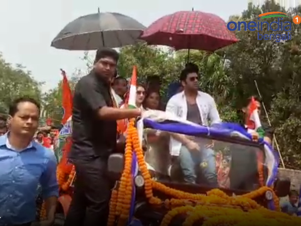 লোকসভা : রায়গঞ্জে তৃণমূলের নির্বাচনী প্রচারে অঙ্কুশ-পায়েল-ফিরদৌস লোকসভা : রায়গঞ্জে তৃণমূলের নির্বাচনী প্রচারে অঙ্কুশ-পায়েল-ফিরদৌস