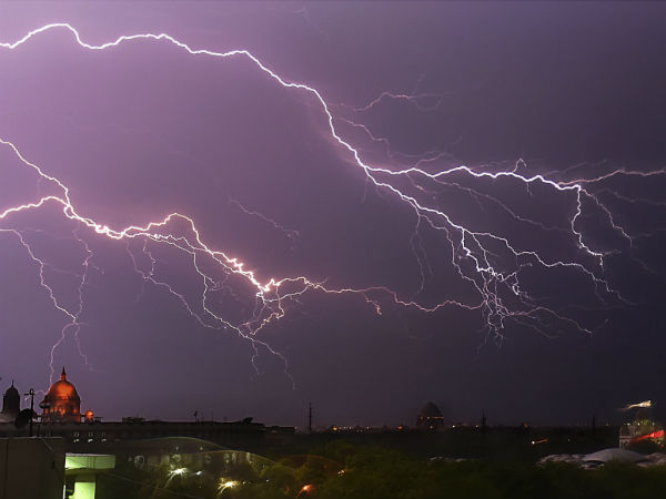 কোথায় কোথায় ঝড়ের আশঙ্কা ?