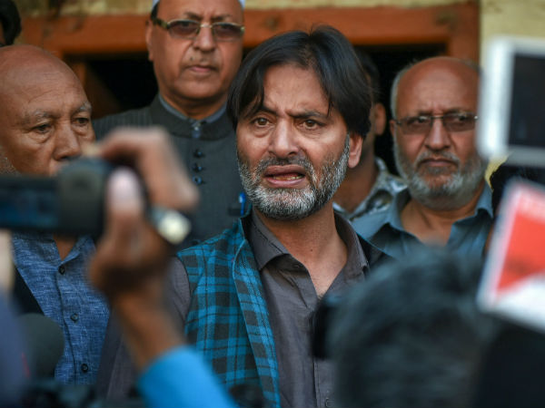 জঙ্গিদের অর্থ যোগানের অভিযোগে গ্রেফতার কাশ্মীরের বিচ্ছিন্নতাবাদী নেতা ইয়াসিন মালিক জঙ্গিদের অর্থ যোগানের অভিযোগে গ্রেফতার কাশ্মীরের বিচ্ছিন্নতাবাদী নেতা ইয়াসিন মালিক
