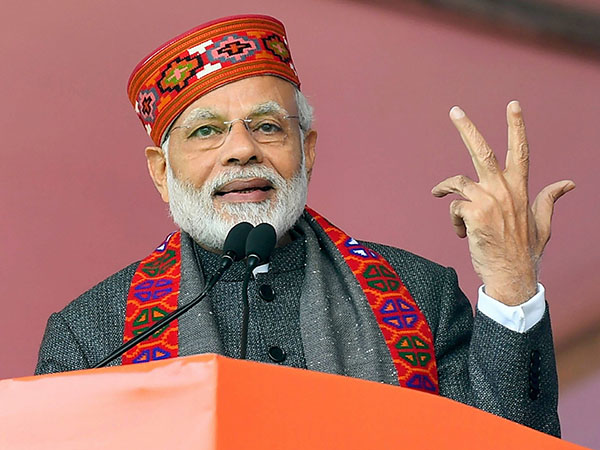 ড্যামেজ কন্ট্রোলে মোদী