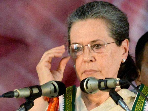 ফের সক্রিয় ইউপিএ চেয়ারপার্সন সনিয়া! নতুন নতুন দলকে আমন্ত্রণ ফের সক্রিয় ইউপিএ চেয়ারপার্সন সনিয়া! নতুন নতুন দলকে আমন্ত্রণ