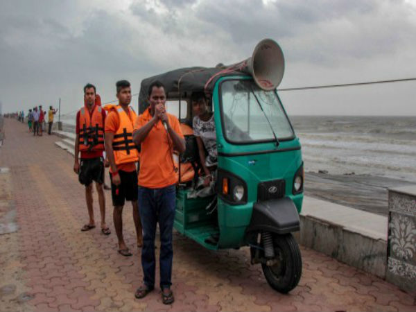 মৎস্যজীবীদের প্রতি সতর্কবার্তা