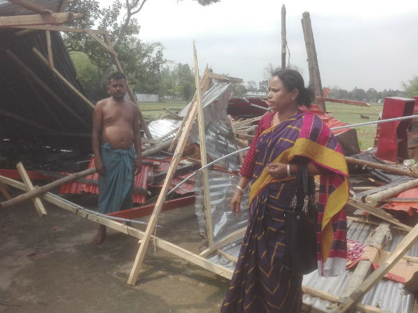 ফণীর আগে এ কোন ঝড় কোচবিহারে! তছনছ ৪০টি বাড়ি ফণীর আগে এ কোন ঝড় কোচবিহারে! তছনছ ৪০টি বাড়ি